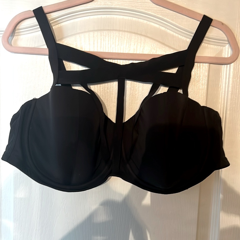 Adore Me black padded strappy bra, size 44DD